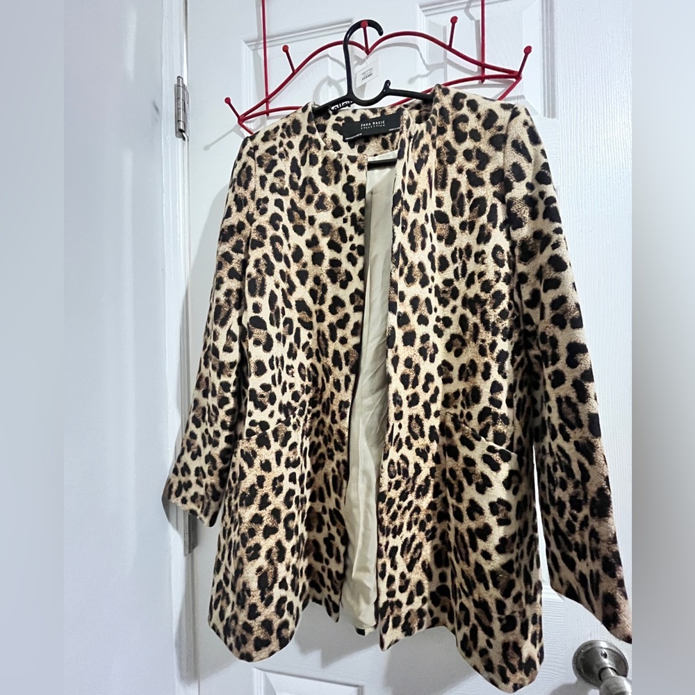 Zara leopard coat
